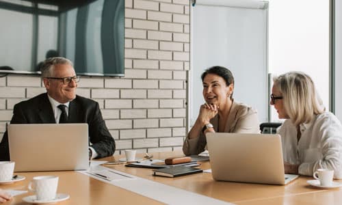 7 steps to roll out a new workplace policy